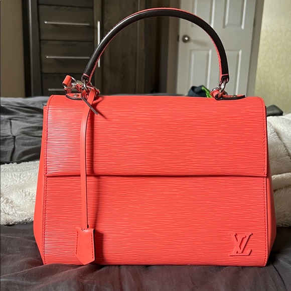 Louis Vuitton Handbags - Louis Vuitton Cluny MM - NWT!!